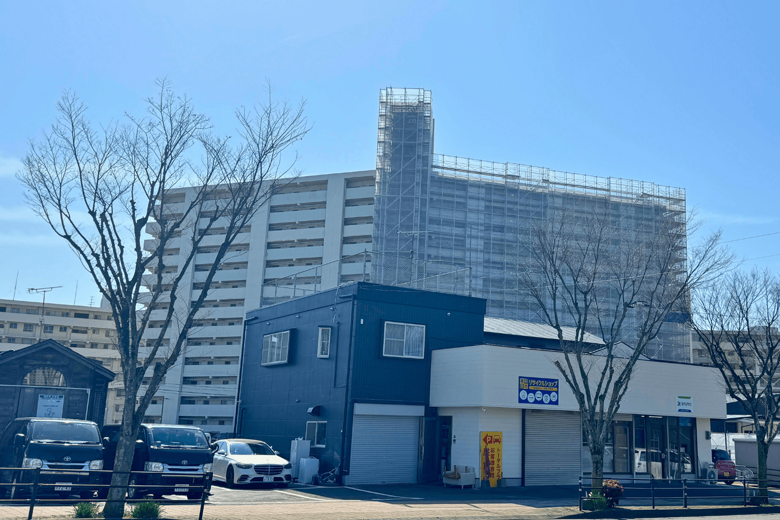 福岡市博多区板付にあるTOTAL PLAZAの店舗外観